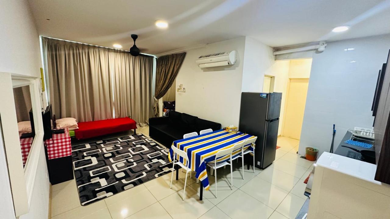 Vista Alam Roomstay Homestay Шах-Алам Экстерьер фото