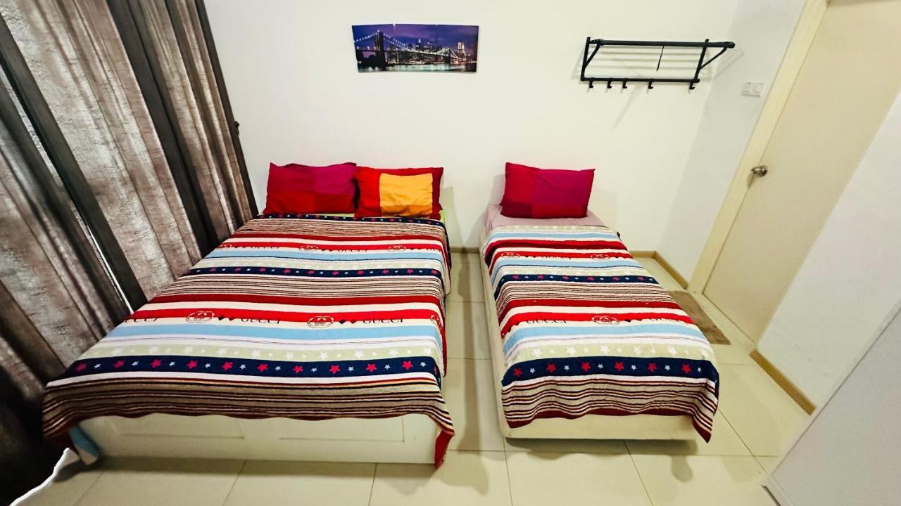 Vista Alam Roomstay Homestay Шах-Алам Экстерьер фото