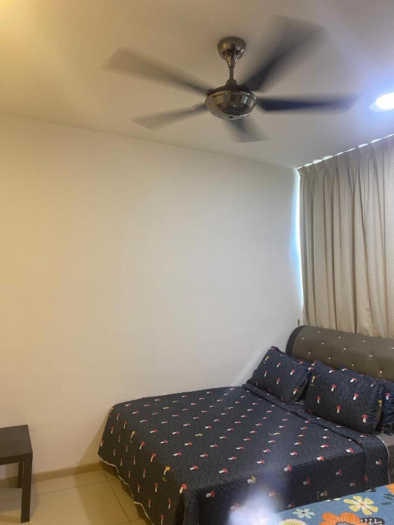 Vista Alam Roomstay Homestay Шах-Алам Экстерьер фото